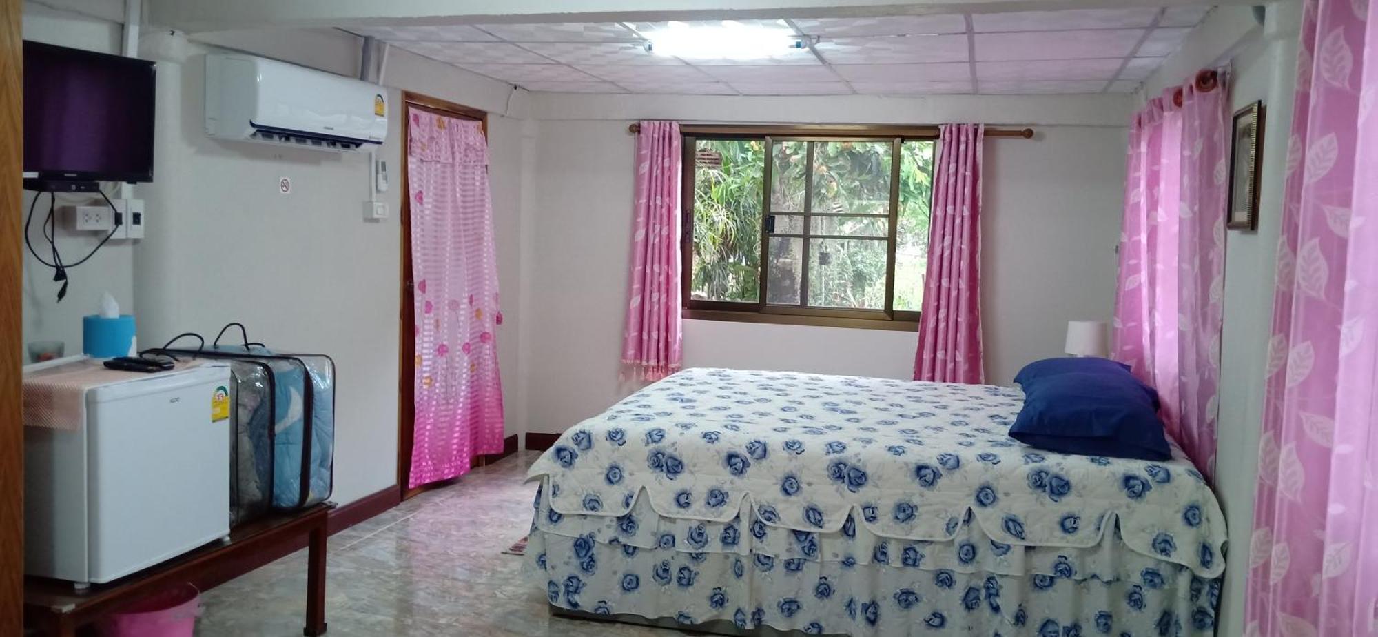 เฮือนน้ำน่าน House By The River Nan Uttaradit Exterior photo